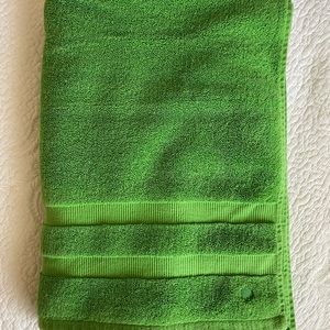 Kate Spade Kelly Green Bath Towel